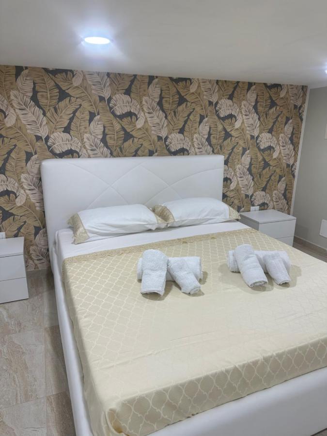 A.D.M Bed & Breakfast Наполи Екстериор снимка