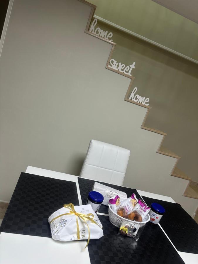 A.D.M Bed & Breakfast Наполи Екстериор снимка